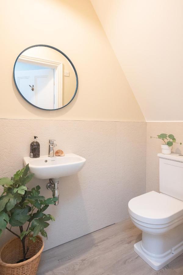 Spacious 3Br Victorian Cheltenham Loft Flat In Cotswolds - Free Parking Lejlighed Eksteriør billede