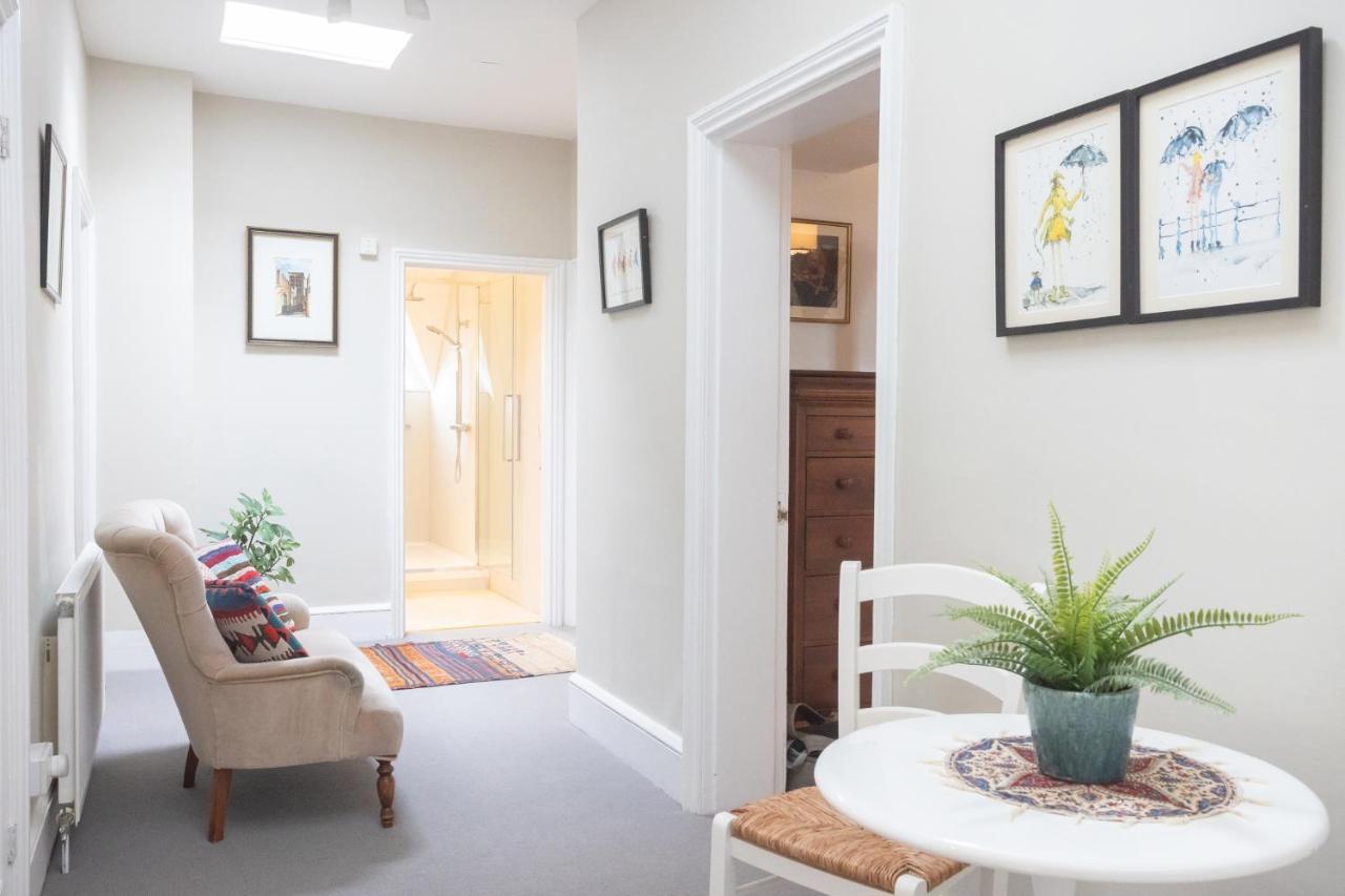 Spacious 3Br Victorian Cheltenham Loft Flat In Cotswolds - Free Parking Lejlighed Eksteriør billede