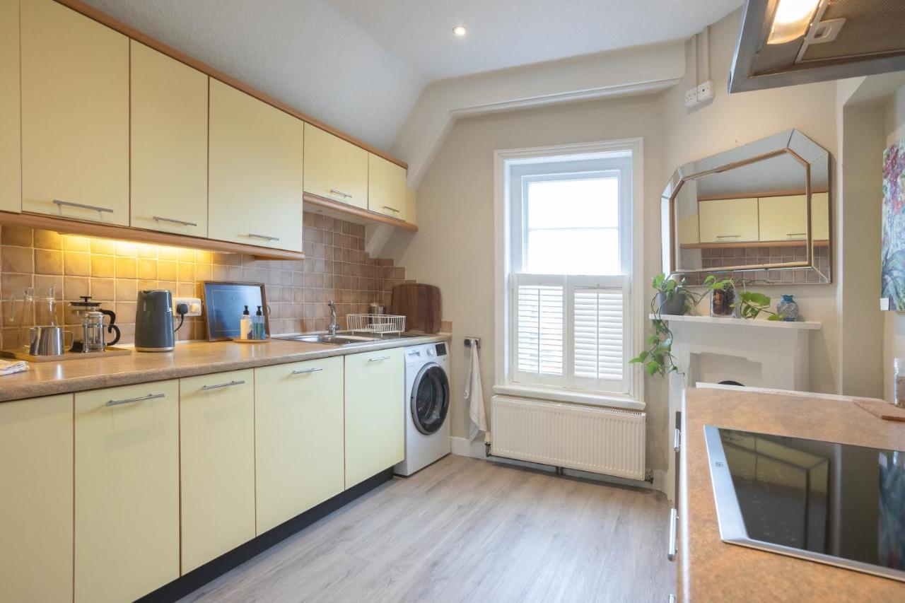 Spacious 3Br Victorian Cheltenham Loft Flat In Cotswolds - Free Parking Lejlighed Eksteriør billede