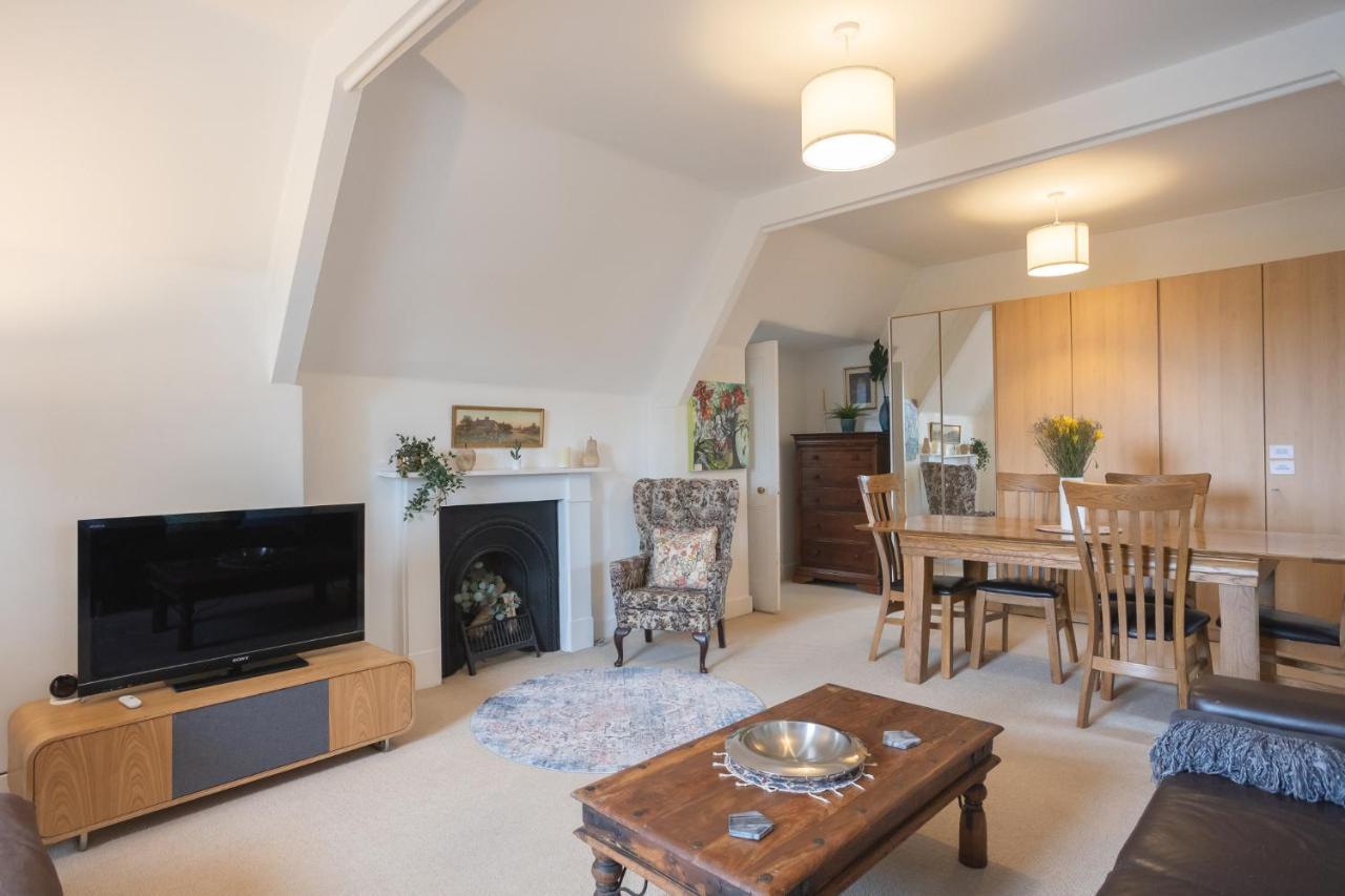 Spacious 3Br Victorian Cheltenham Loft Flat In Cotswolds - Free Parking Lejlighed Eksteriør billede